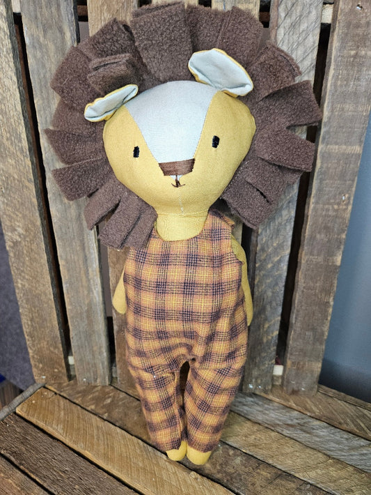 Lion with brown plaid overalls